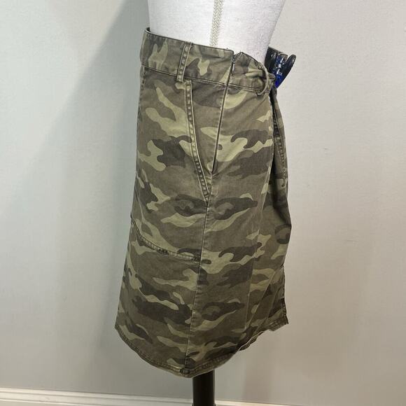 Banana Republic Size 6 Army Green Camouflage Knee Straight Pockets Casual - Picture 6 of 9